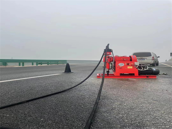 赫山马路路基路面开裂下沉注浆加固灌浆